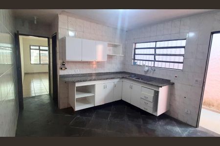 Casa à venda com 160m², 3 quartos e 3 vagas Casa à venda com 160m², 3 quartos e 3 vagasCozinha