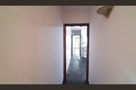 Casa à venda com 160m², 3 quartos e 3 vagas Casa à venda com 160m², 3 quartos e 3 vagasCorredor