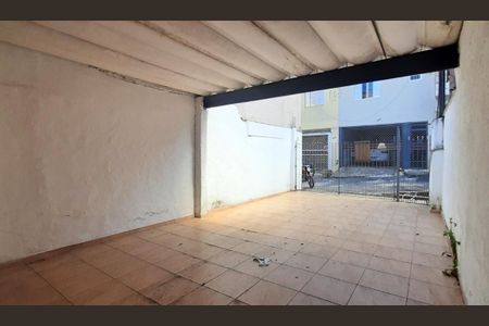 Casa à venda com 160m², 3 quartos e 3 vagas Casa à venda com 160m², 3 quartos e 3 vagasÁrea externa