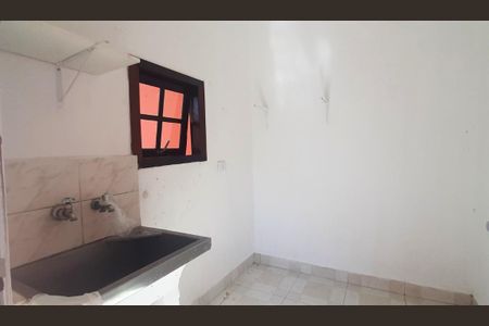 Casa à venda com 160m², 3 quartos e 3 vagas Casa à venda com 160m², 3 quartos e 3 vagasÁrea de Serviço