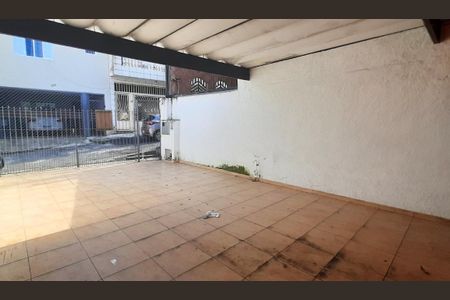 Casa à venda com 160m², 3 quartos e 3 vagas Casa à venda com 160m², 3 quartos e 3 vagasÁrea externa