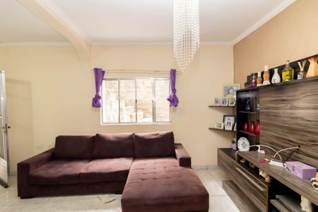 Casa à venda com 144m², 3 quartos e 2 vagas Casa à venda com 144m², 3 quartos e 2 vagasSala