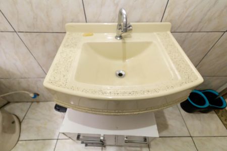 Casa à venda com 144m², 3 quartos e 2 vagas Casa à venda com 144m², 3 quartos e 2 vagasLavabo