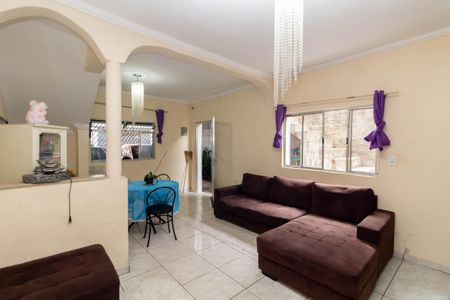 Casa à venda com 144m², 3 quartos e 2 vagas Casa à venda com 144m², 3 quartos e 2 vagasSala