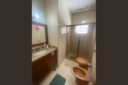 Casa à venda com 250m², 3 quartos e 2 vagasBanheiro Social