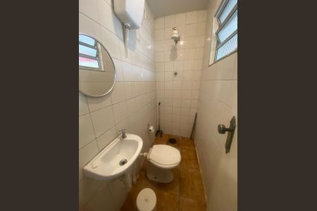 Casa à venda com 250m², 3 quartos e 2 vagasBanheiro da Suíte 1