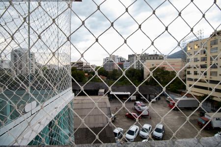 Apartamento à venda com 63m², 2 quartos e 1 vagaÁrea e Serviço Vista