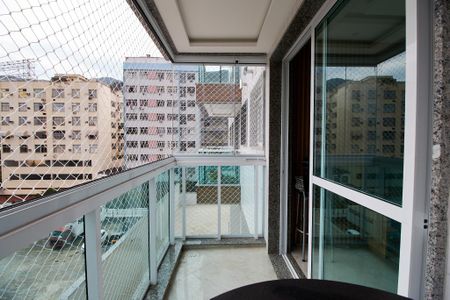 Sala Varanda de apartamento à venda com 2 quartos, 63m² em Tijuca, Rio de Janeiro