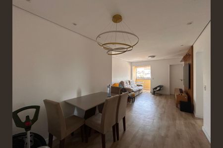 Apartamento à venda com 84m², 3 quartos e 2 vagas Apartamento à venda com 84m², 3 quartos e 2 vagasSala de Jantar