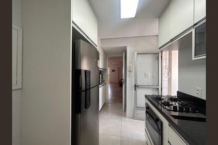 Apartamento à venda com 84m², 3 quartos e 2 vagas Apartamento à venda com 84m², 3 quartos e 2 vagasCozinha