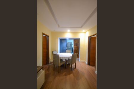 Apartamento para alugar com 80m², 2 quartos e 2 vagasSala