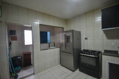 Apartamento para alugar com 80m², 2 quartos e 2 vagasCozinha