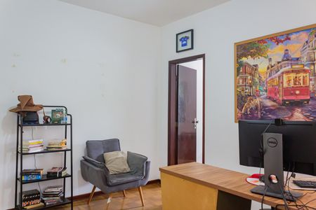 Casa à venda com 193m², 5 quartos e 1 vaga Casa à venda com 193m², 5 quartos e 1 vagaSala 2