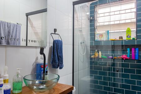 Casa à venda com 193m², 5 quartos e 1 vaga Casa à venda com 193m², 5 quartos e 1 vagaBanheiro 1