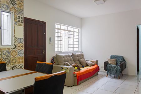 Casa à venda com 193m², 5 quartos e 1 vaga Casa à venda com 193m², 5 quartos e 1 vagaSala 1