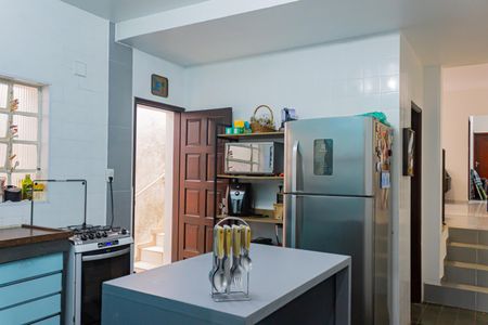 Casa à venda com 193m², 5 quartos e 1 vaga Casa à venda com 193m², 5 quartos e 1 vagaCozinha