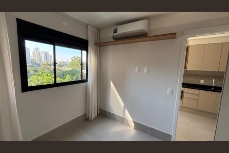 Quarto de kitnet/studio para alugar com 1 quarto, 27m² em Campo Belo, São Paulo