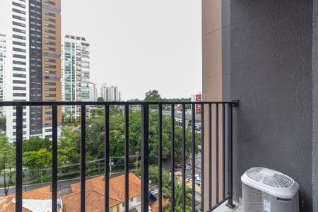 Apartamento à venda com 27m², 1 quarto e sem vaga Apartamento à venda com 27m², 1 quarto e sem vagaVaranda