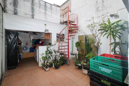 Casa à venda com 82m², 2 quartos e 2 vagas Casa à venda com 82m², 2 quartos e 2 vagasQuintal