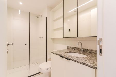 Apartamento para alugar com 55m², 2 quartos e 1 vaga Apartamento para alugar com 55m², 2 quartos e 1 vagaBanheiro