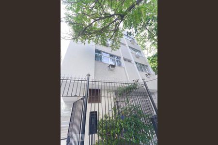 Apartamento à venda com 50m², 1 quarto e 1 vagaFachada