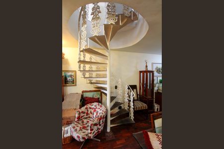 Apartamento para alugar com 250m², 3 quartos e sem vagaSala