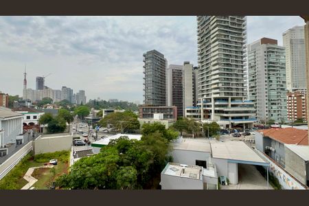 Studio para alugar com 27m², 1 quarto e sem vaga Studio para alugar com 27m², 1 quarto e sem vagaVista da Varanda do Studio