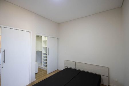 Casa à venda com 250m², 5 quartos e 3 vagasSuíte 3 casa 2