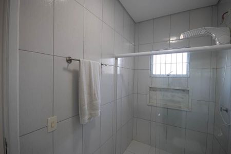 Casa à venda com 250m², 5 quartos e 3 vagasBanheiro da Suíte 3 casa 2