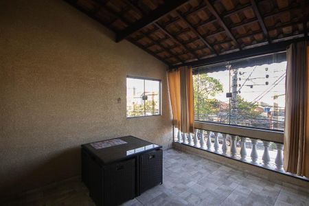 Casa à venda com 250m², 5 quartos e 3 vagasVaranda 