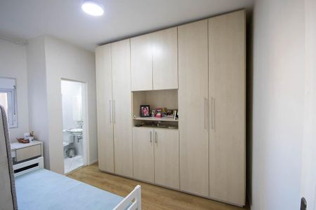 Casa à venda com 250m², 5 quartos e 3 vagasSuíte 2 casa 2