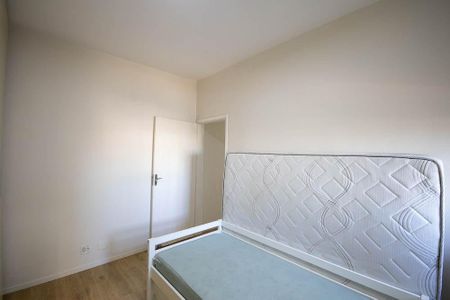 Casa à venda com 250m², 5 quartos e 3 vagasSuíte 2 casa 2