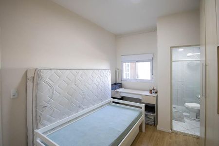 Casa à venda com 250m², 5 quartos e 3 vagasSuíte 2 casa 2