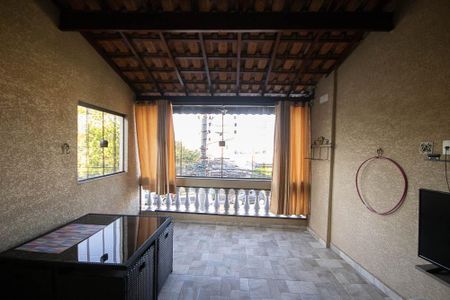 Casa à venda com 250m², 5 quartos e 3 vagasVaranda 