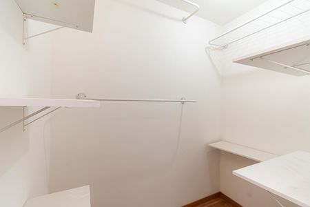 Apartamento para alugar com 50m², 1 quarto e 1 vaga Apartamento para alugar com 50m², 1 quarto e 1 vagaCloset