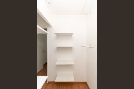 Apartamento para alugar com 50m², 1 quarto e 1 vaga Apartamento para alugar com 50m², 1 quarto e 1 vagaCloset