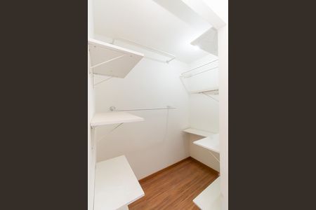 Apartamento para alugar com 50m², 1 quarto e 1 vaga Apartamento para alugar com 50m², 1 quarto e 1 vagaCloset