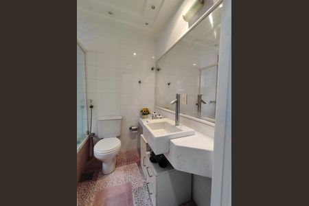 Apartamento à venda com 340m², 3 quartos e 3 vagasBanheiro da Suíte 3