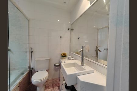 Apartamento à venda com 340m², 3 quartos e 3 vagasBanheiro da Suíte 3