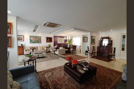 Apartamento à venda com 340m², 3 quartos e 3 vagasSala