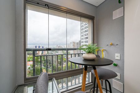Studio à venda com 28m², 1 quarto e sem vagaSacada