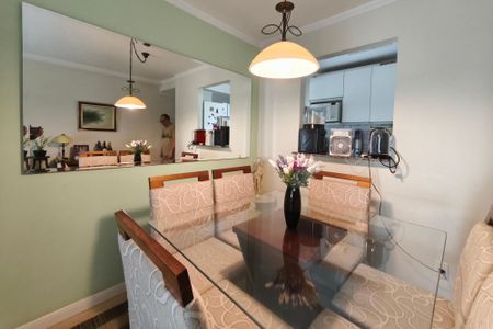 Apartamento à venda com 70m², 3 quartos e 1 vaga Apartamento à venda com 70m², 3 quartos e 1 vagaSala