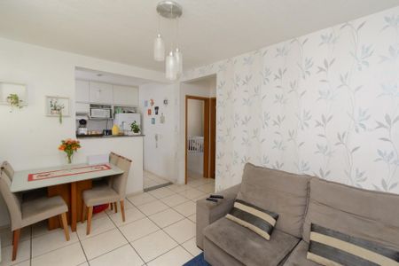 Sala de apartamento à venda com 2 quartos, 46m² em  Califórnia, Contagem