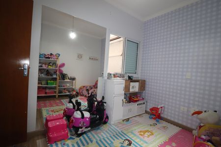 Apartamento à venda com 95m², 3 quartos e 2 vagasQuarto 2