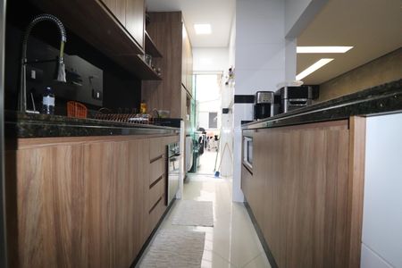 Apartamento à venda com 95m², 3 quartos e 2 vagasCozinha