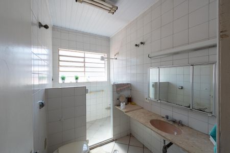 Casa à venda com 230m², 3 quartos e 3 vagasBanheiro Social