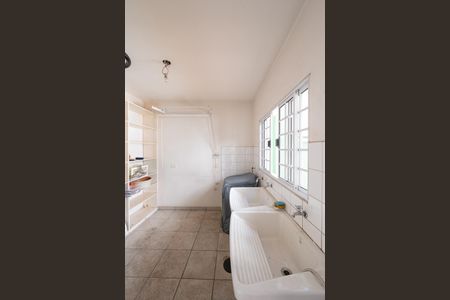 Casa à venda com 230m², 3 quartos e 3 vagasÁrea de Serviço