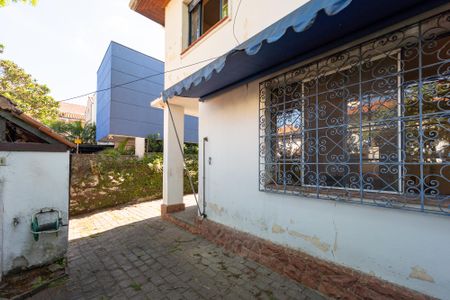 Casa à venda com 230m², 3 quartos e 3 vagasEntrada