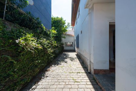 Casa à venda com 230m², 3 quartos e 3 vagasGaragem