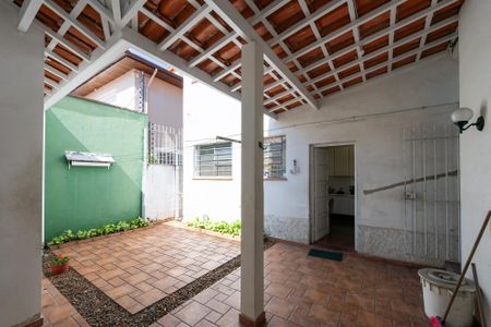 Casa à venda com 230m², 3 quartos e 3 vagasChurrasqueira